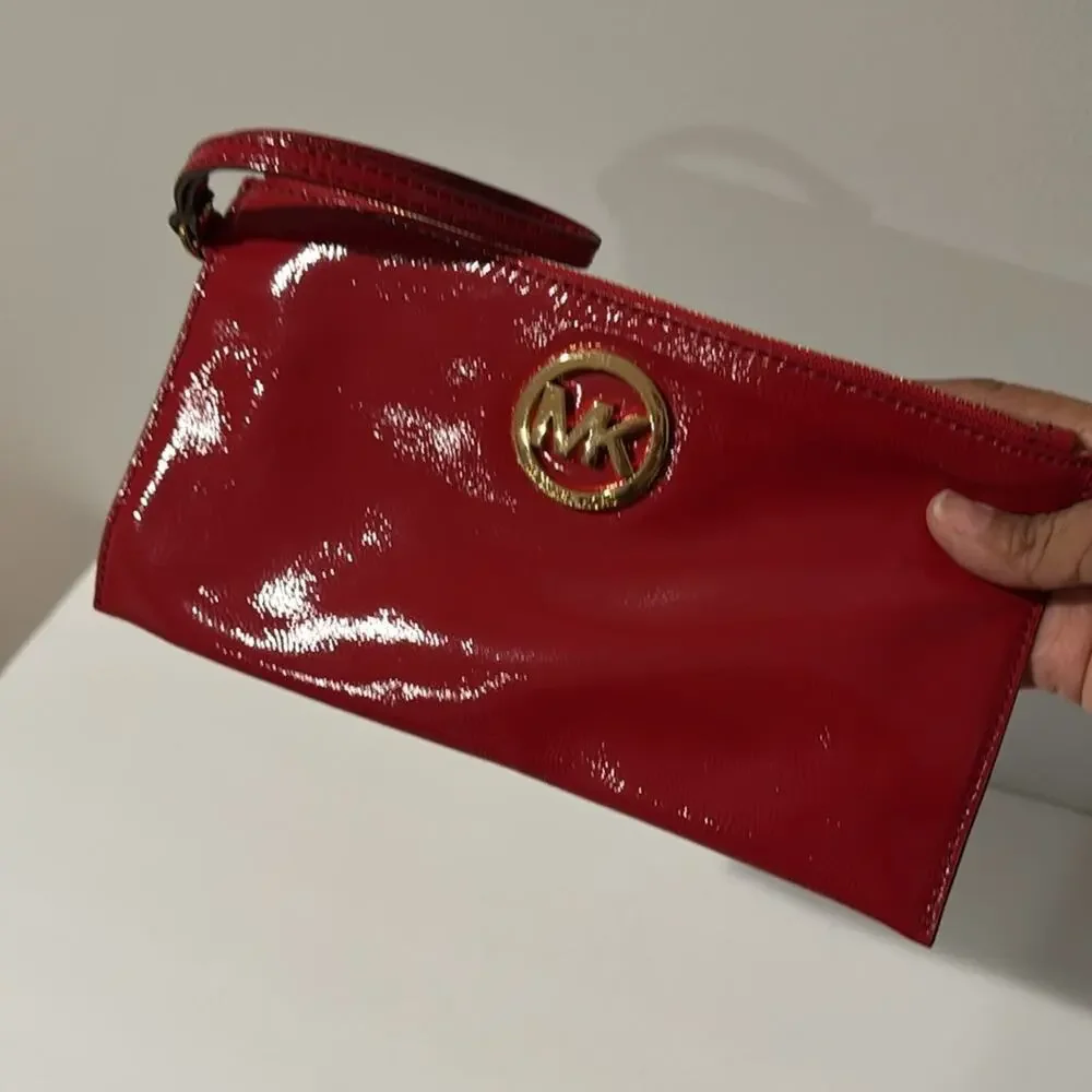 Michael Kors Patent Leather Clutch Candy Apple Red Valentine Love Celebration
